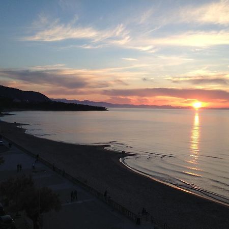 Sea Star Apartment Cefalu Ruang foto