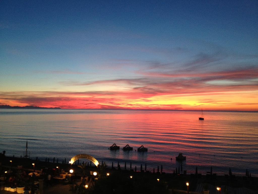 Sea Star Apartment Cefalu Ruang foto