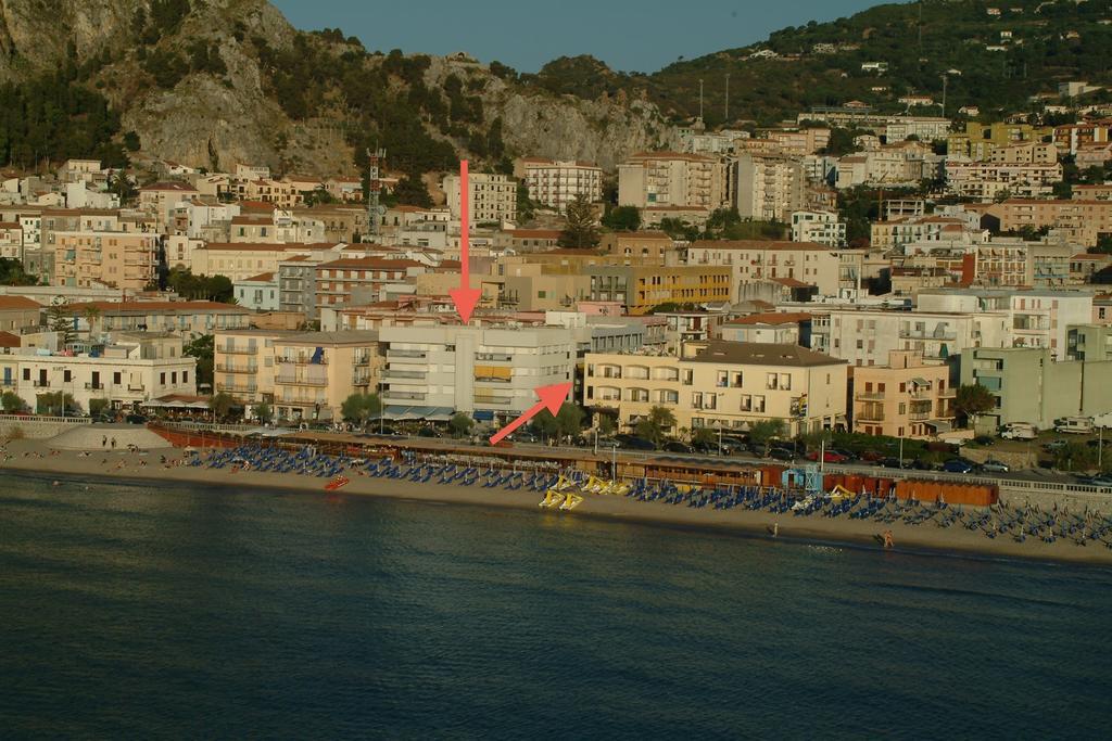 Sea Star Apartment Cefalu Ruang foto